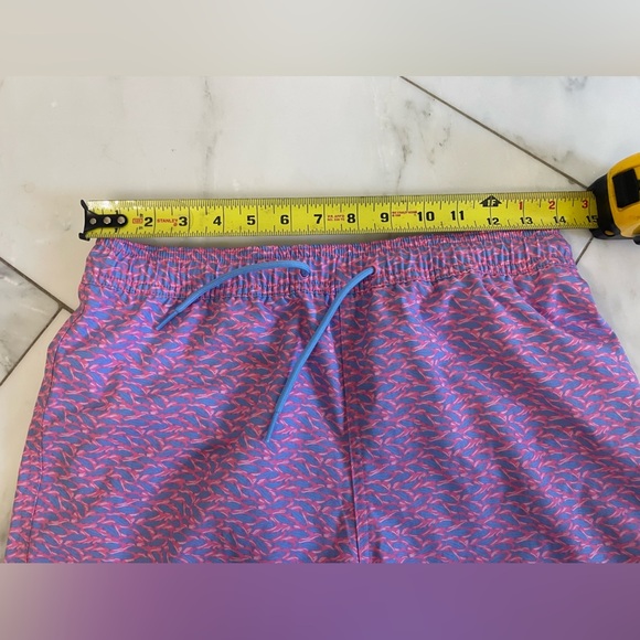 Vineyard Vines youth large, two for one, 2 pairs printed swim trunks w/ netting - Picture 15 of 15